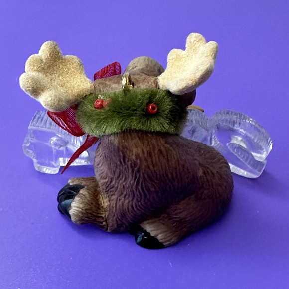 Hallmark Cool Decade 2004 Moose Polar Animal Figurines Dated Discontinued VTG - Picture 3 of 6